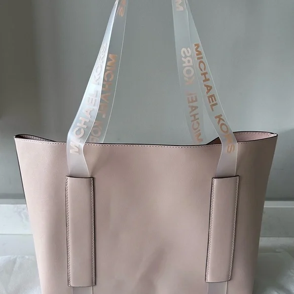 Michael Kors Blush Pink Vegan Leather Tote with Logo Printed Transparent Handles - Picture 3 of 6